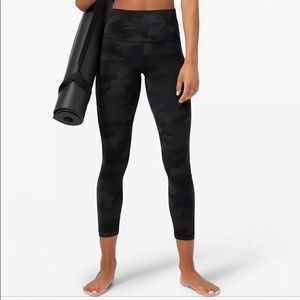 *SOLD* Lululemon Camo Align Keyhole 25”